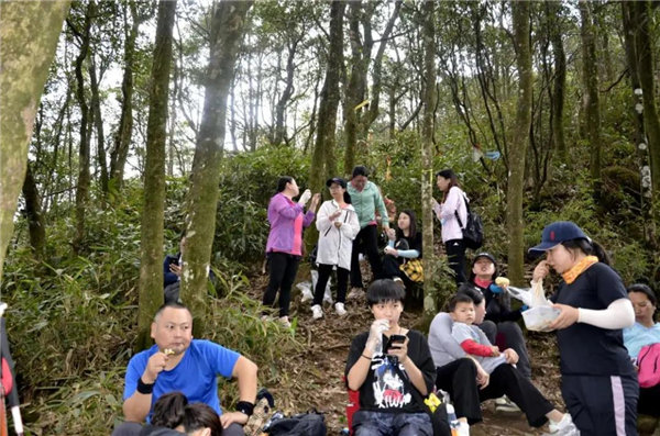 博行天下俱樂部走進從化十登的第二峰-雞枕山 -9